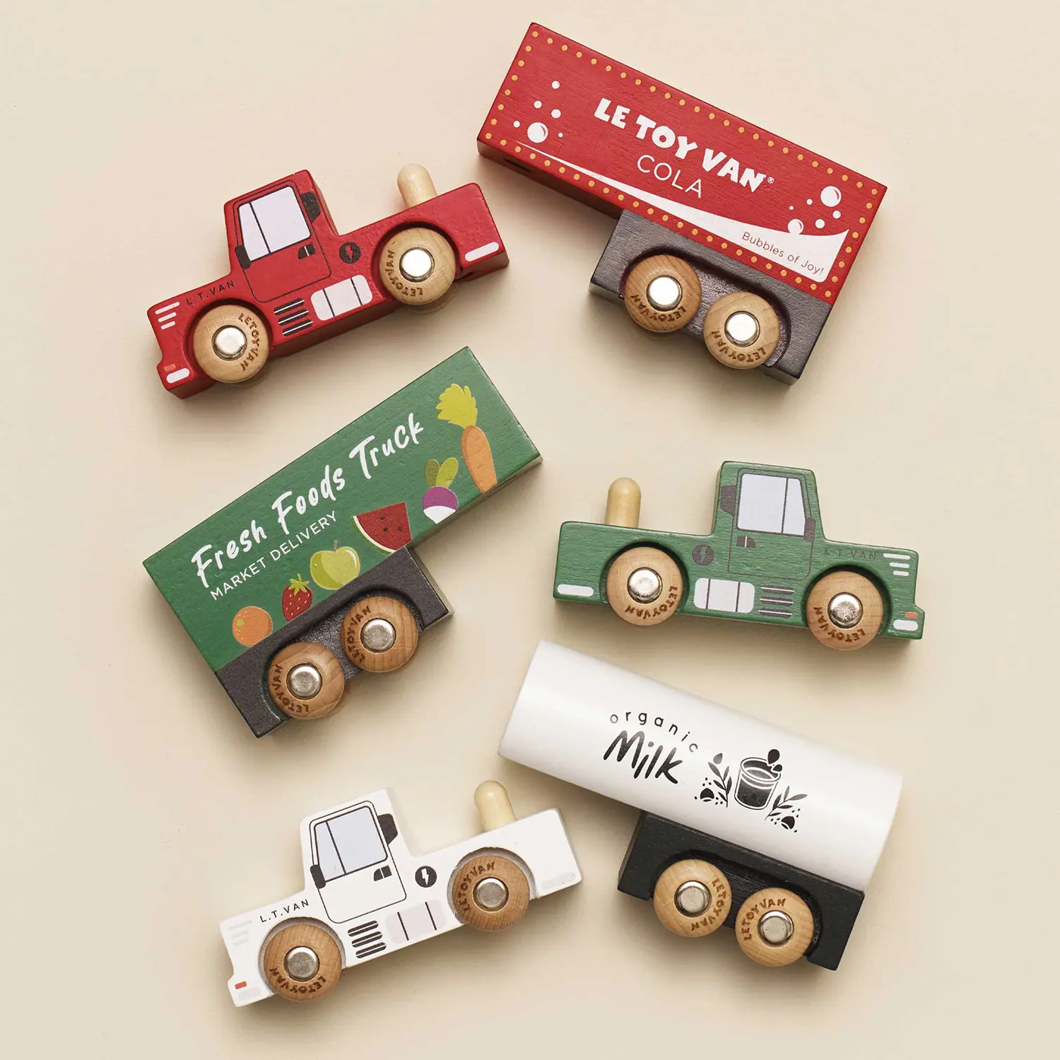 Wooden Trailer Truck Set / Lastwagen-Set-Le Toy Van (LTV)