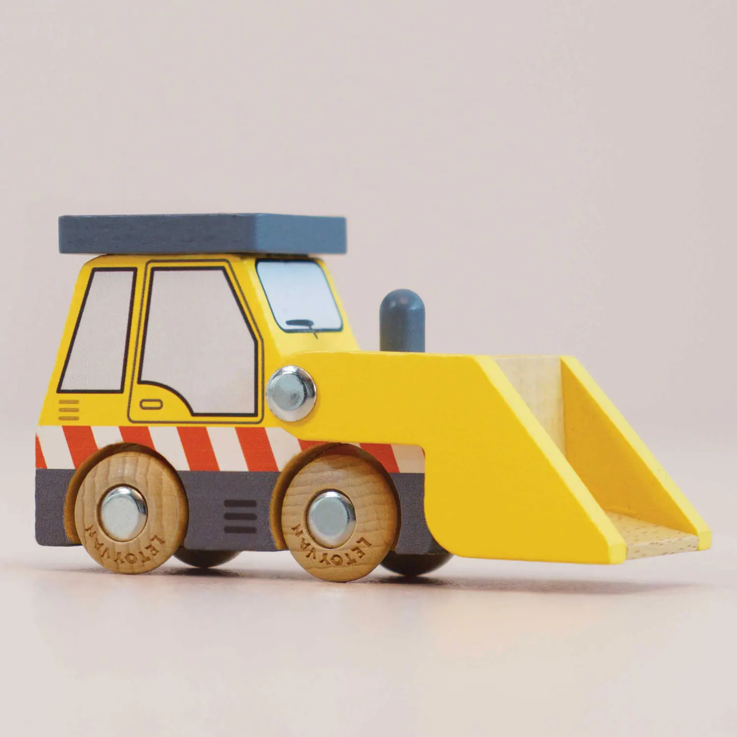 GT220 Vince-Le Toy Van (LTV)