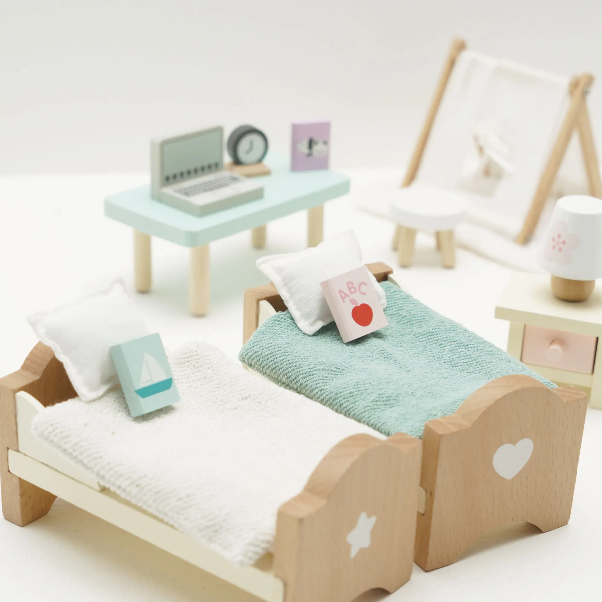 Daisylane Kinderzimmer /  Childrens Bedroom  (New Look)-Le Toy Van (LTV)