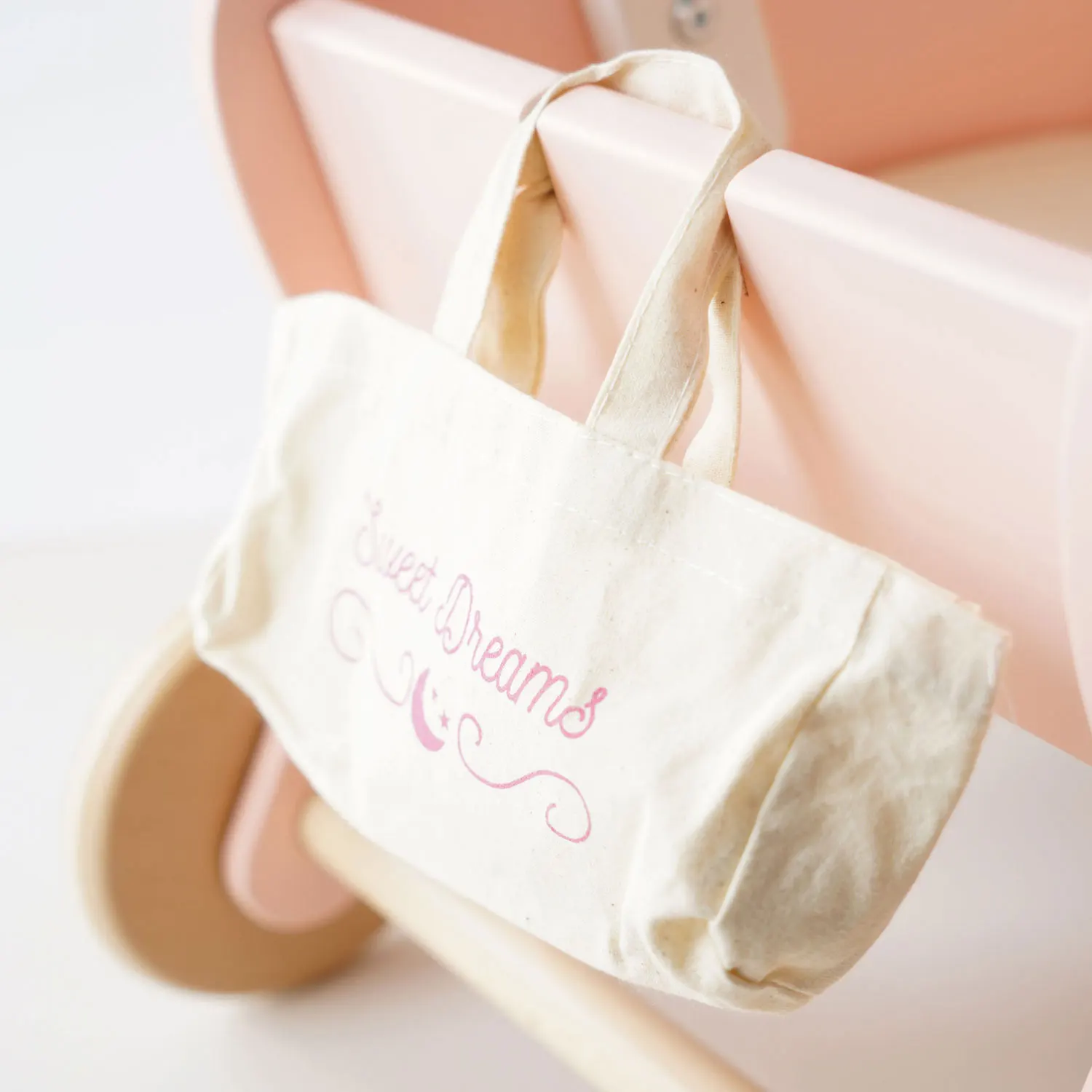 Sweet Dreams Puppenwagen / Retro Wooden Doll Pram-Le Toy Van (LTV)