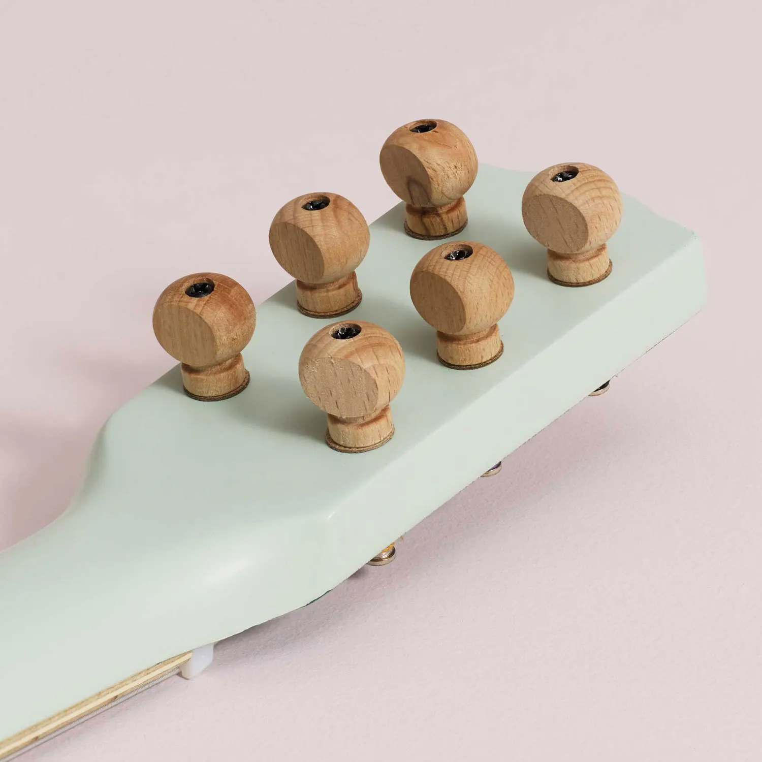 Spielzeuggitarre aus Holz / Wooden Guitar Play Instrument