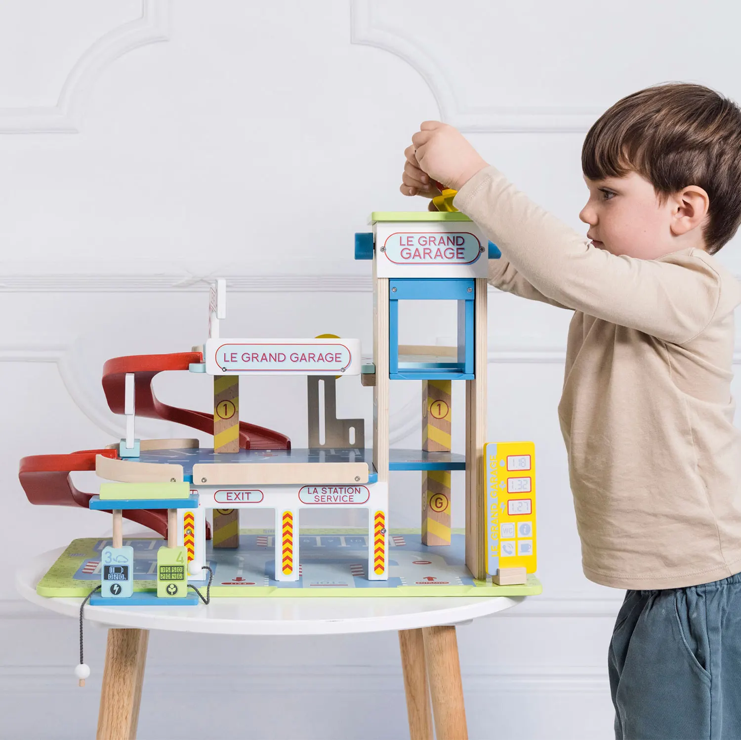 Das große Parkhaus / Le Grand Wooden Garage-Le Toy Van (LTV)