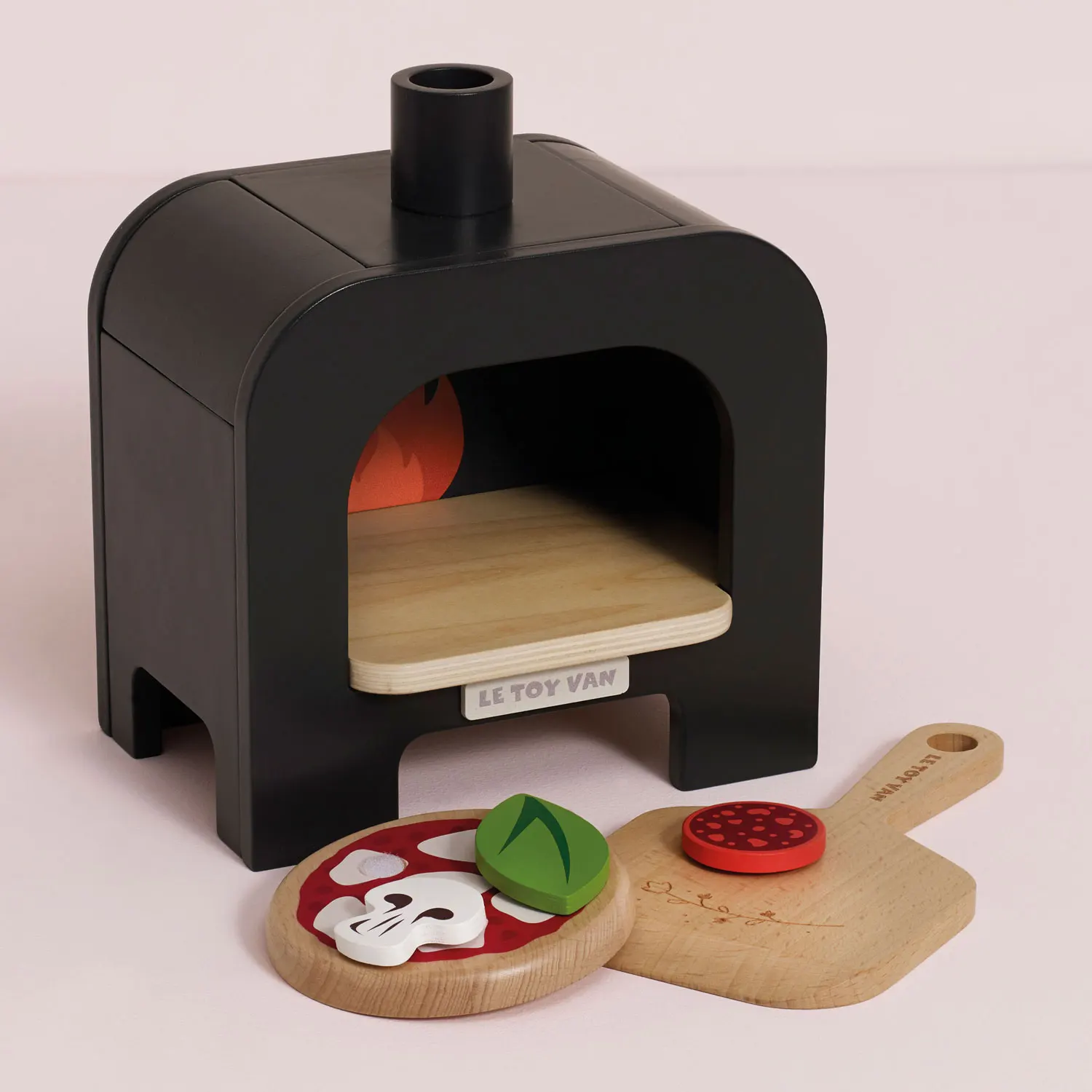 Pizzaofen aus Holz / Wooden Pizza Oven