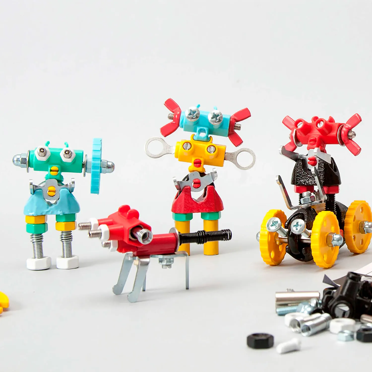 Family Makers Kit, more than 1000 parts-TheOffbits