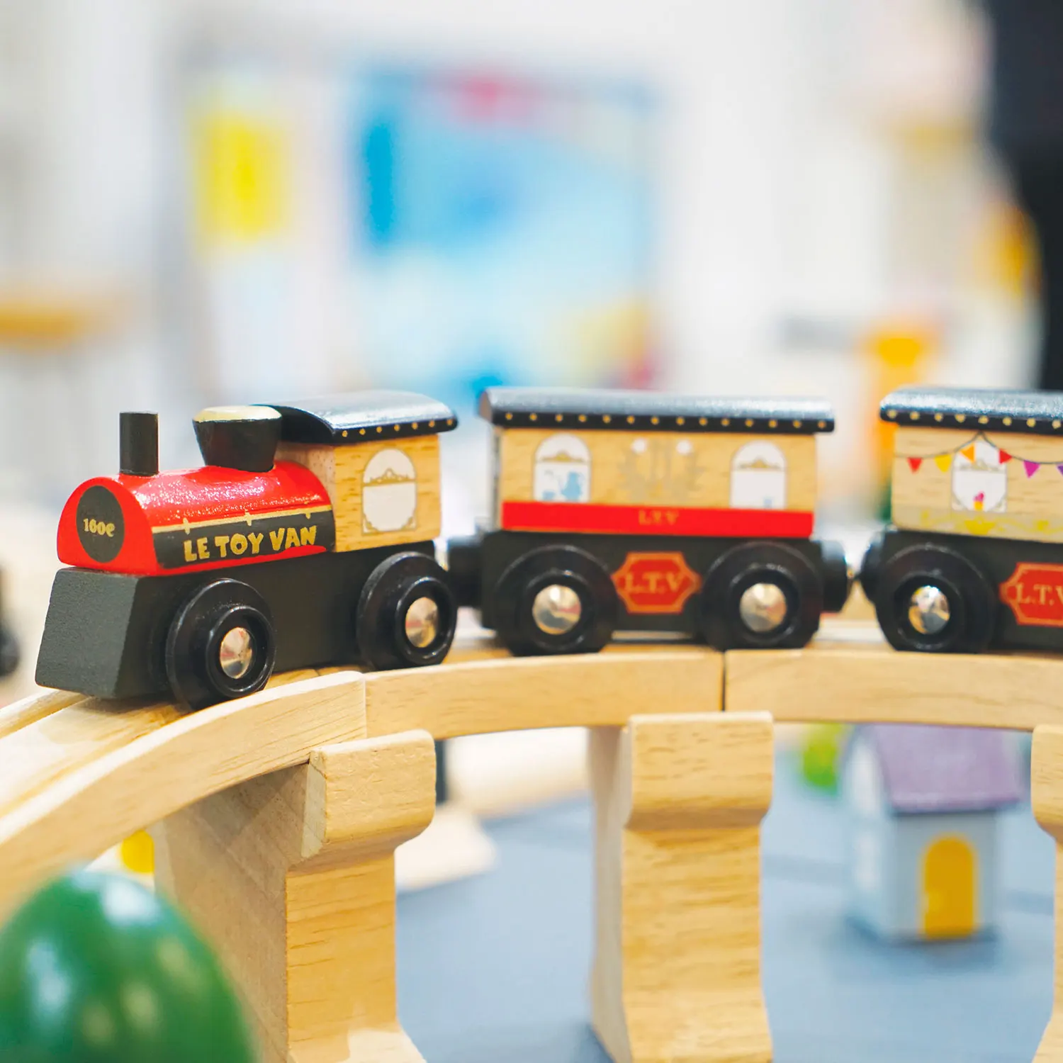 Royal Express Zug Set / Royal Express Train Set-Le Toy Van (LTV)