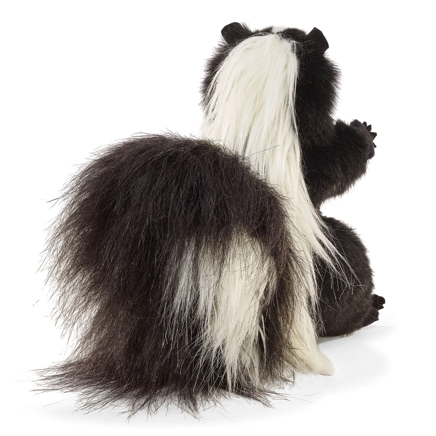 Standing Skunk / Stehendes Stinktier