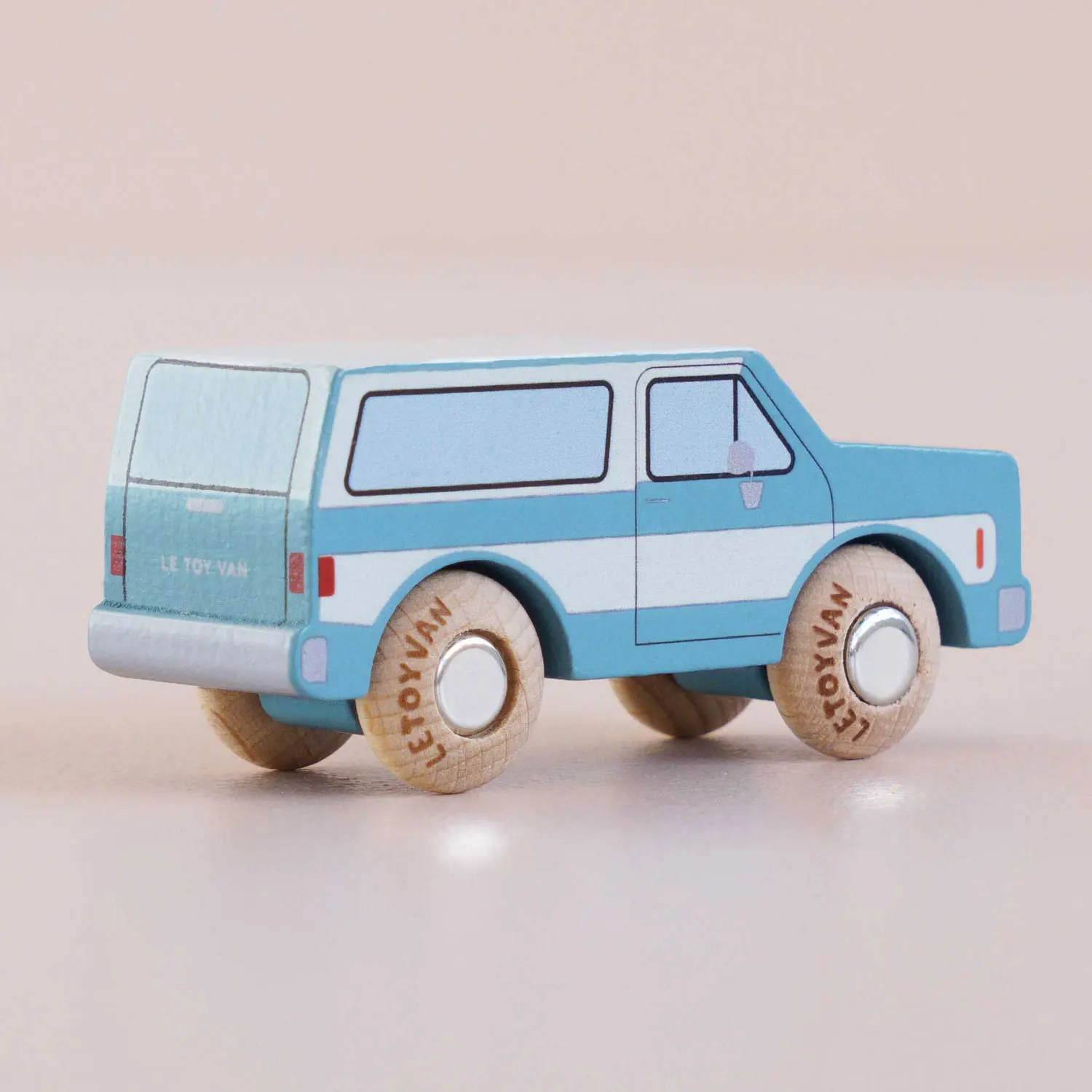 GT170 Chuck-Le Toy Van (LTV)