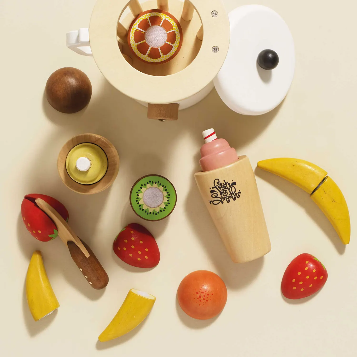 Fruit & Smoothie Blender Set (New Look)-Le Toy Van (LTV)