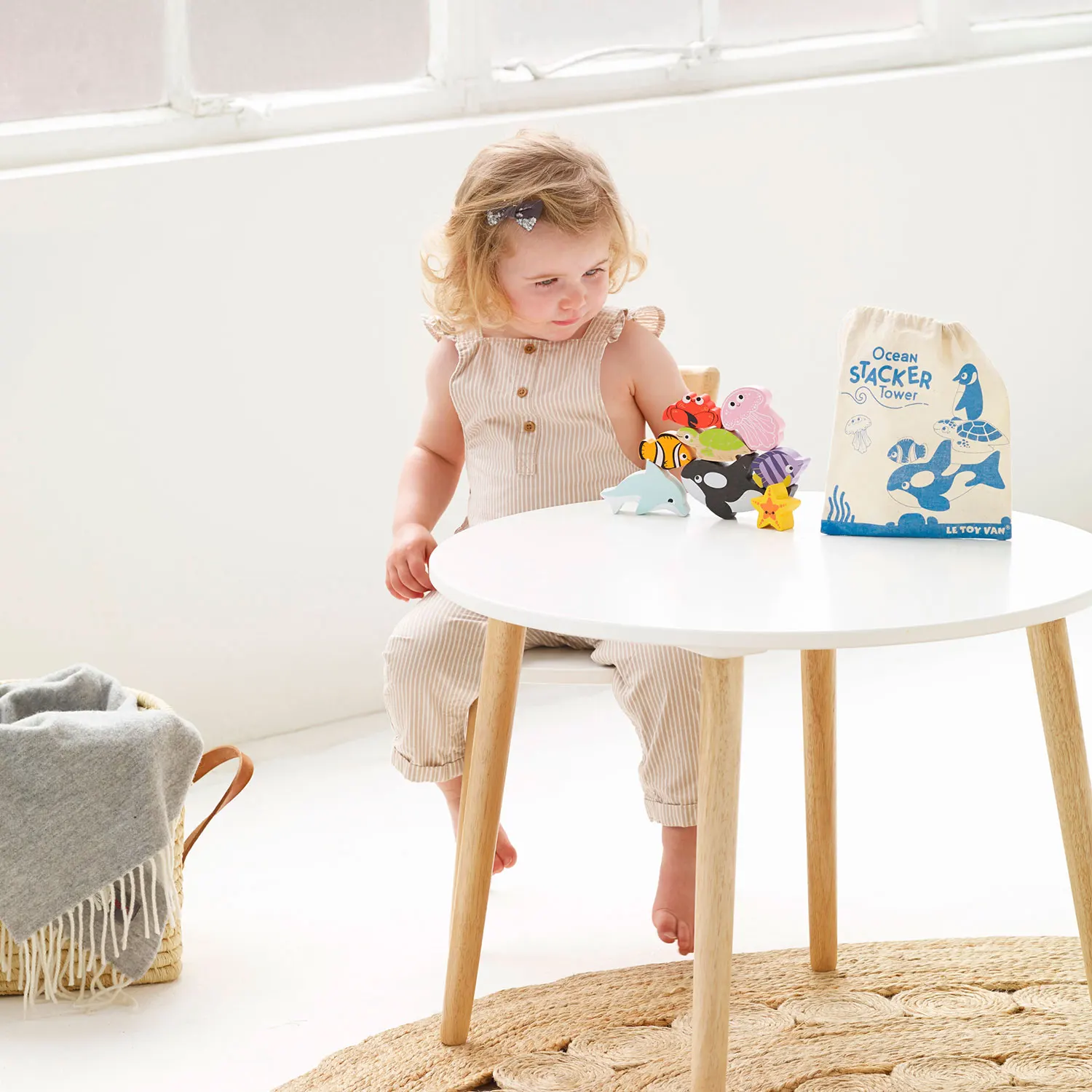 Ocean Life Stacking Animals & Bag-Le Toy Van (LTV)