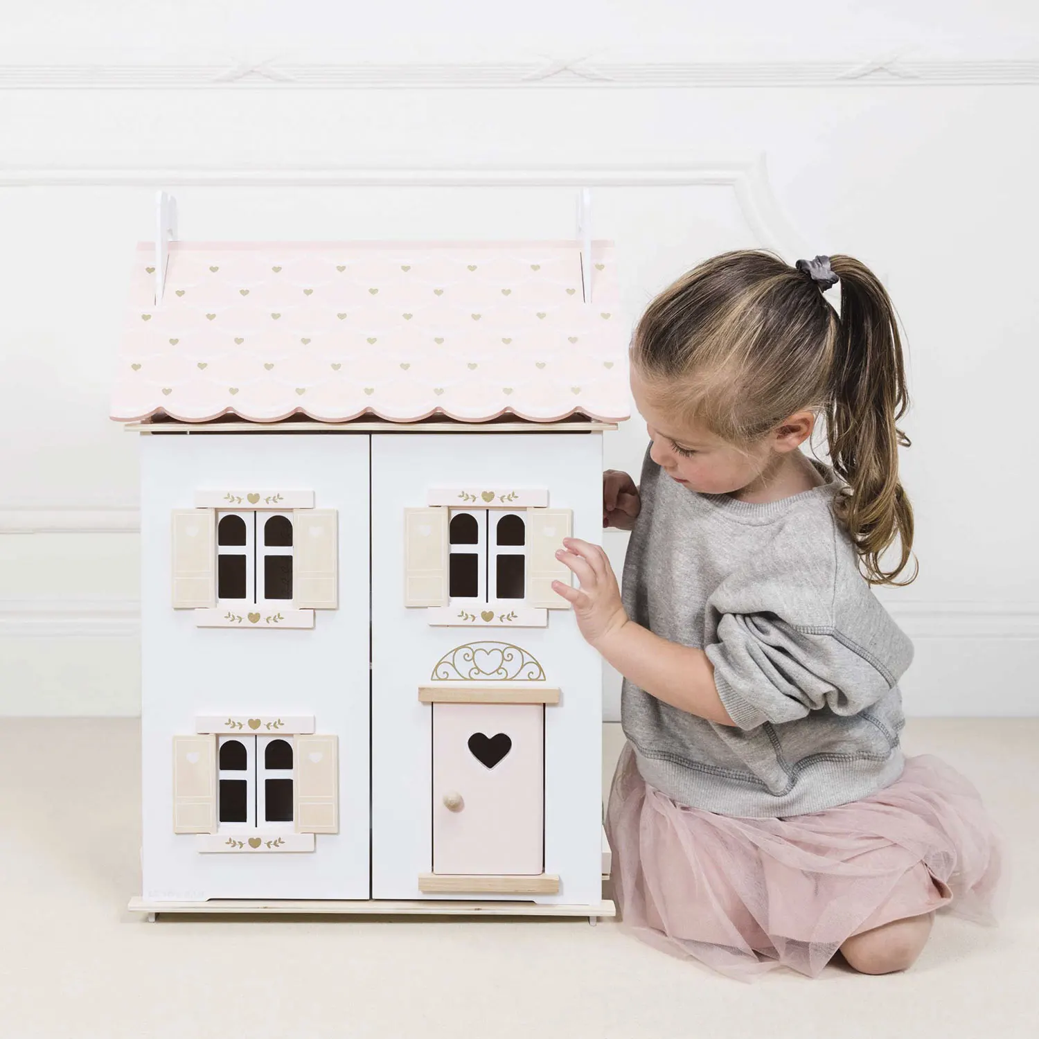 Rose Heart Puppenhaus / Roseheart Wooden Dolls House-Le Toy Van (LTV)