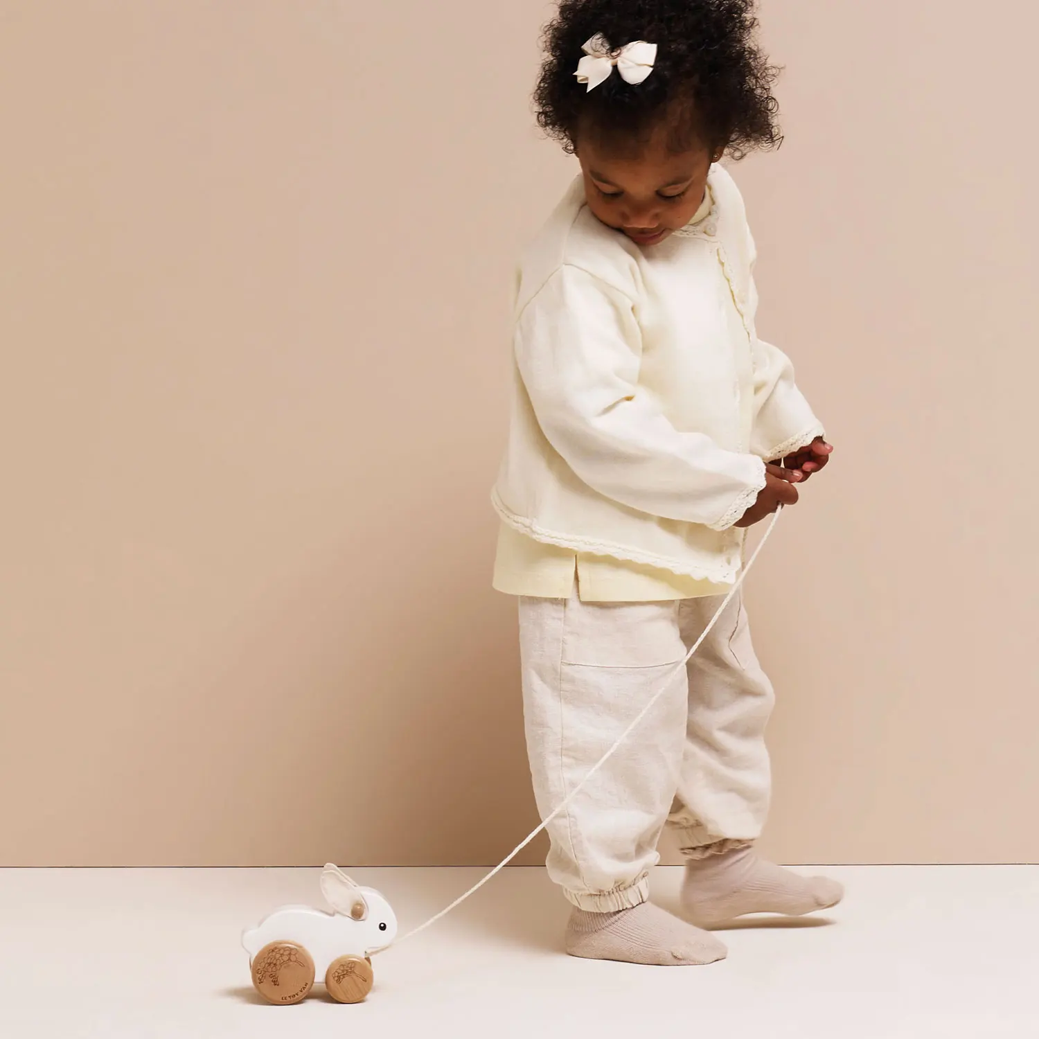 Pull Along Hopping Bunny