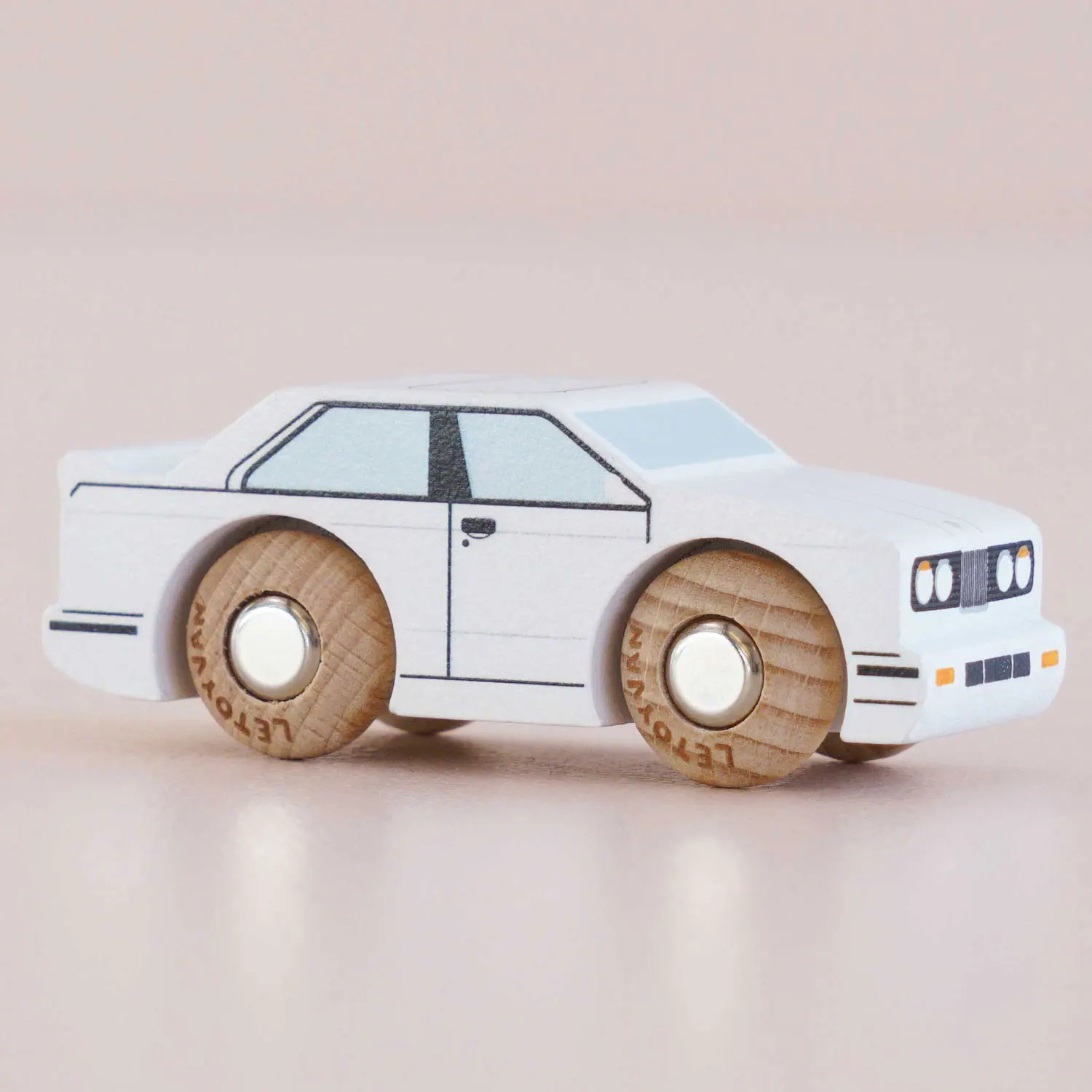GT120 William-Le Toy Van (LTV)