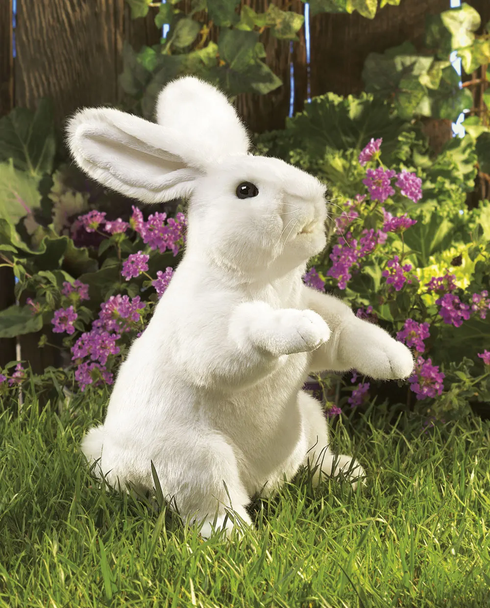 Weißer Hase, stehend / Standing White Rabbit-Folkmanis® Puppets