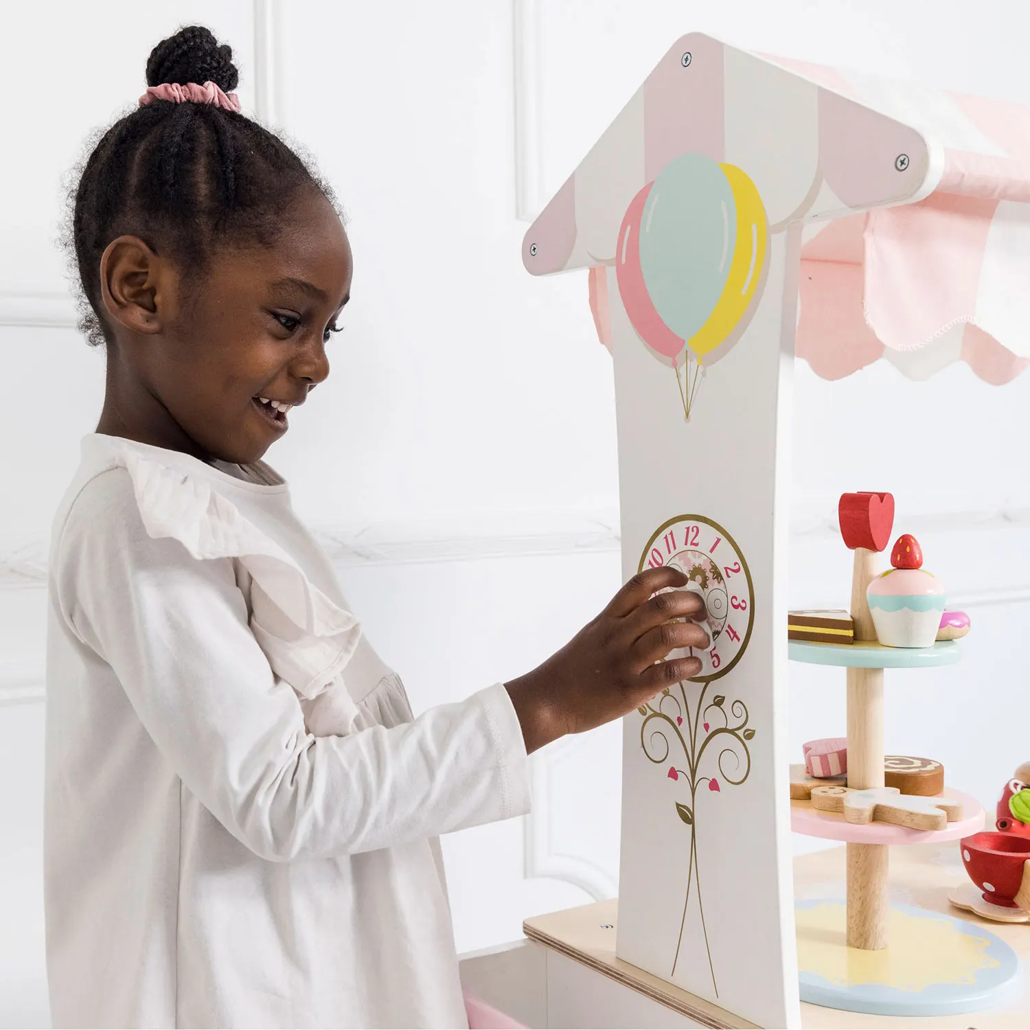 Tee- & Süßigkeitenwagen / Tea & Treats Trolley Market Stall-Le Toy Van (LTV)