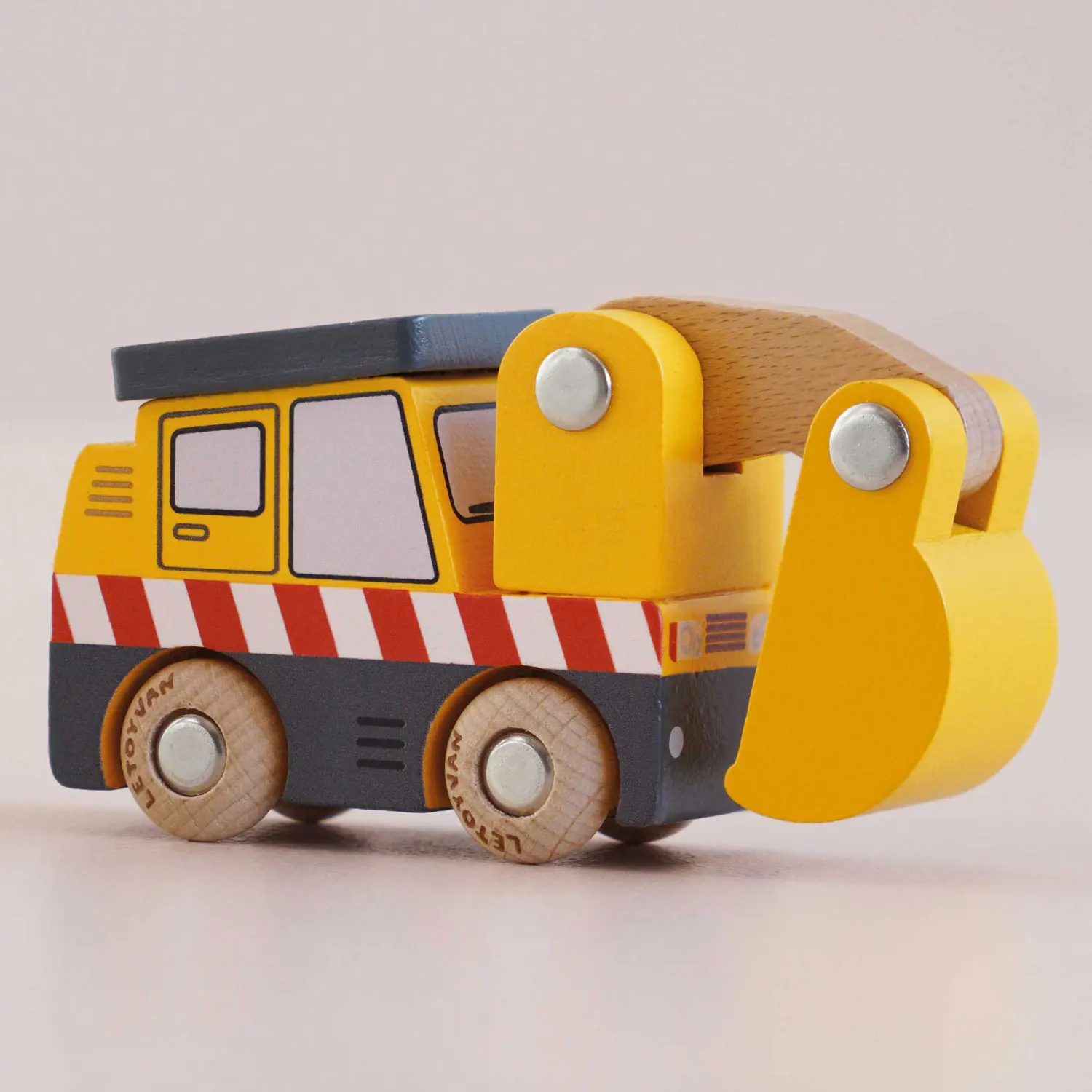 GT210 Eddie-Le Toy Van (LTV)
