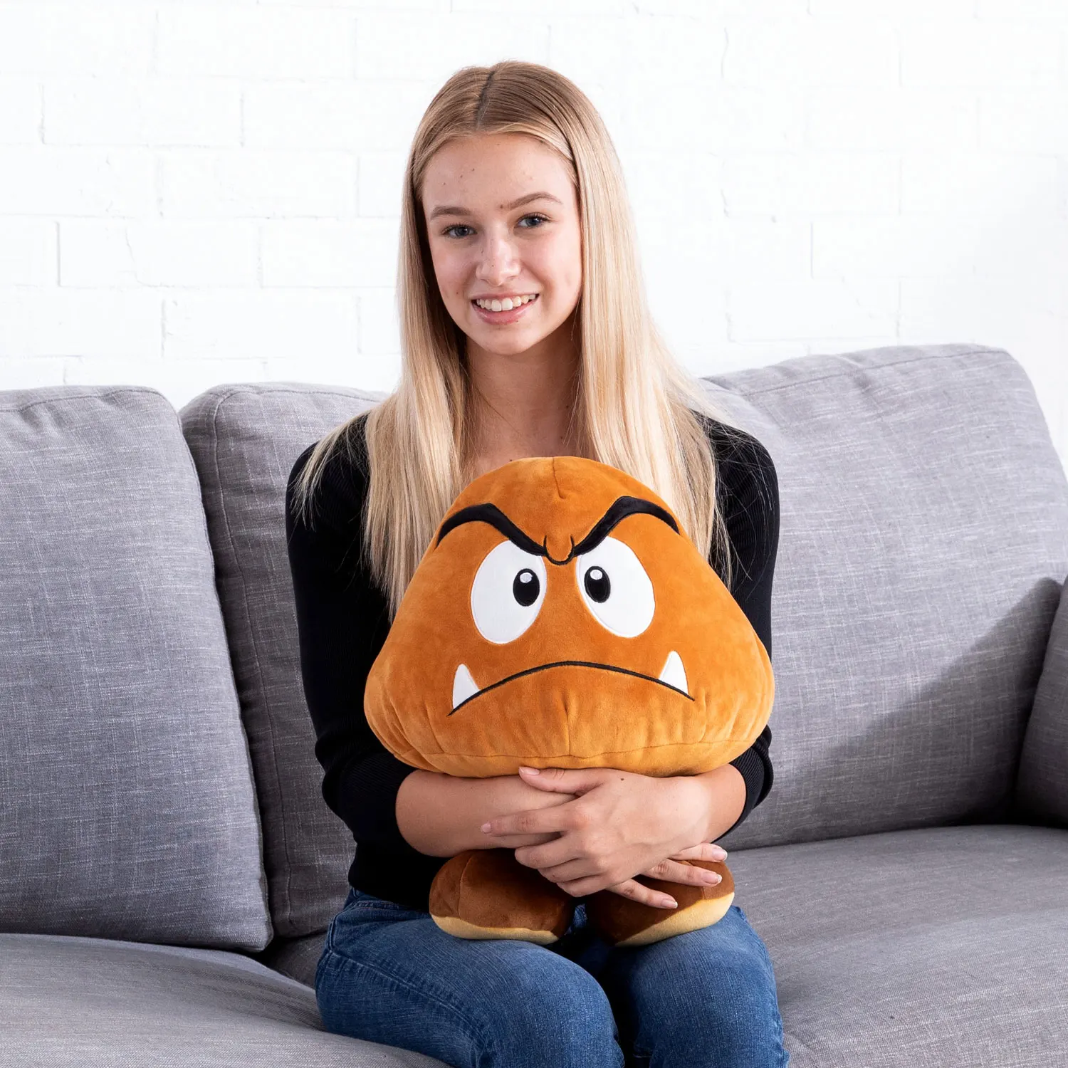 GOOMBA MEGA MOCCHI-MOCCHI-TOMY