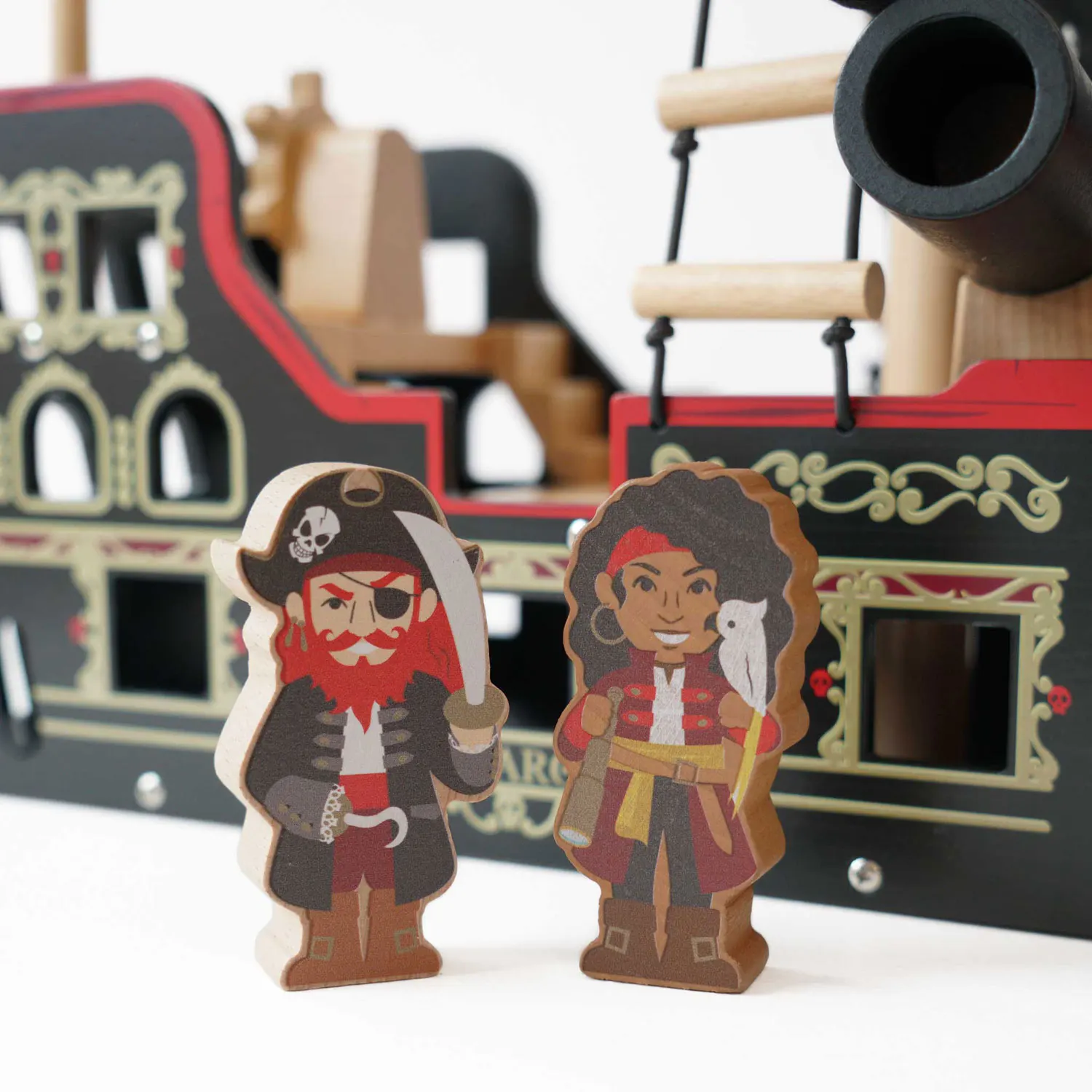 Barbarossa Piratenschiff & Figuren / Barbarossa Pirate Ship & Characters-Le Toy Van (LTV)