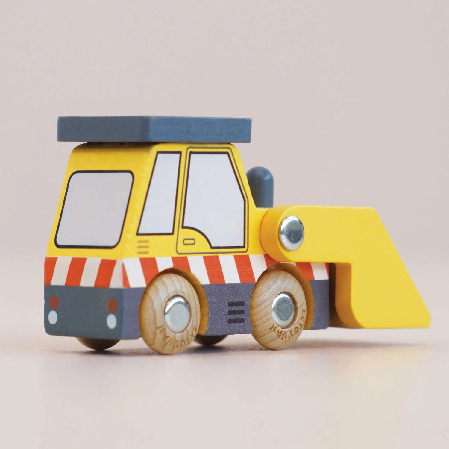 GT220 Vince-Le Toy Van (LTV)