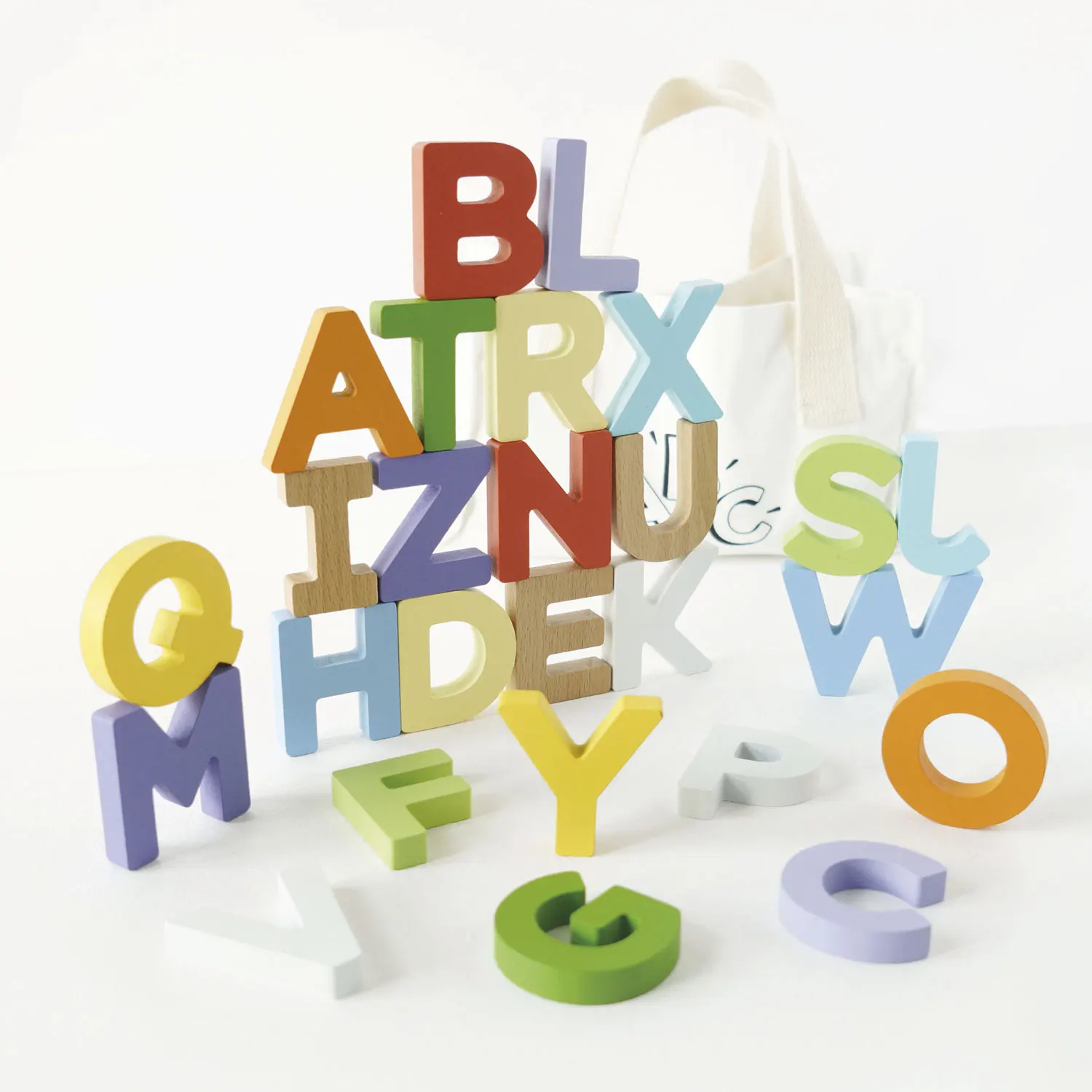 Buchstaben im Beutel / Wooden Alphabet Set & Bag-Le Toy Van (LTV)