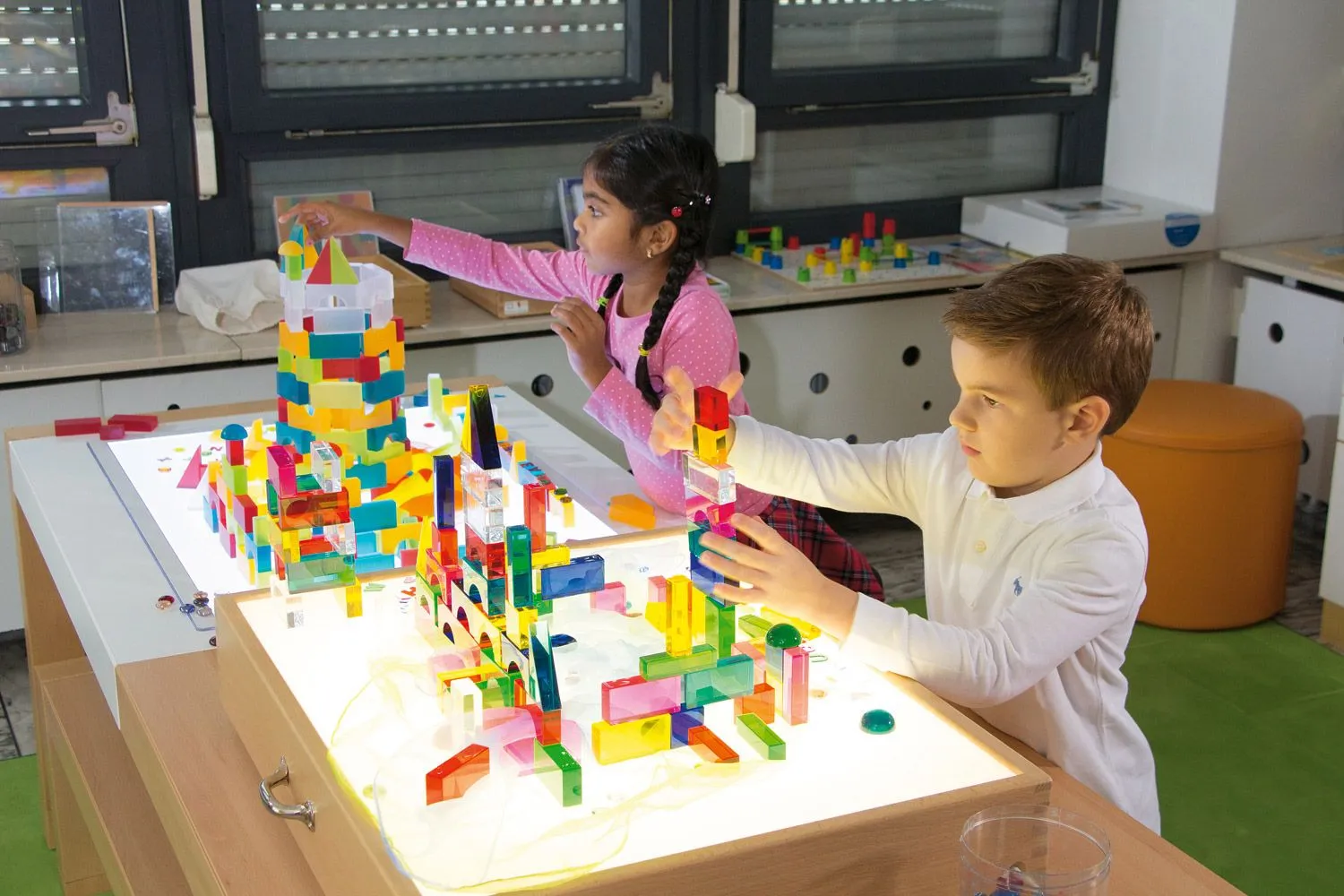 Dusyma Luxy bunt im Holzkasten-DUSYMA