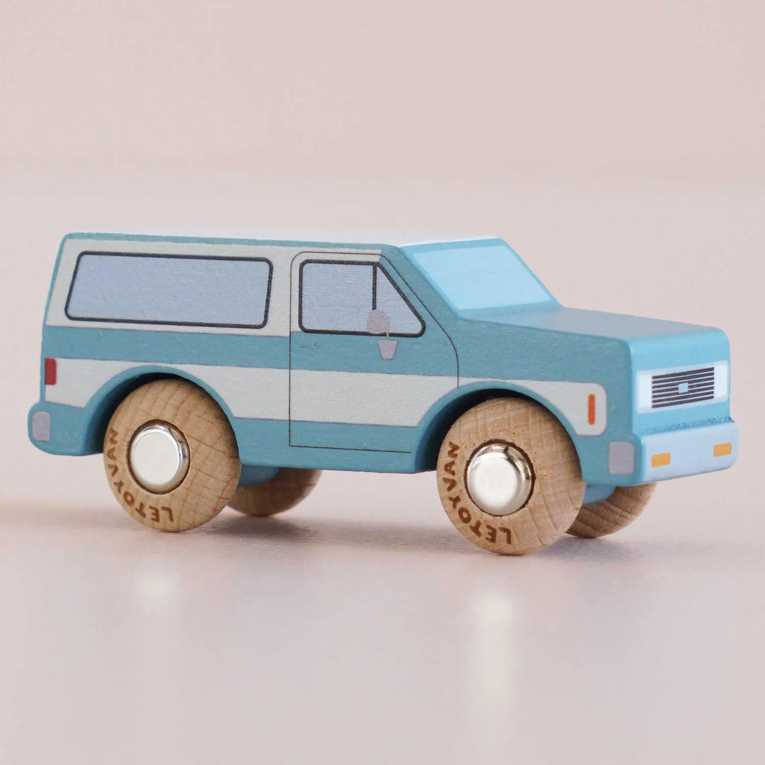 GT170 Chuck-Le Toy Van (LTV)
