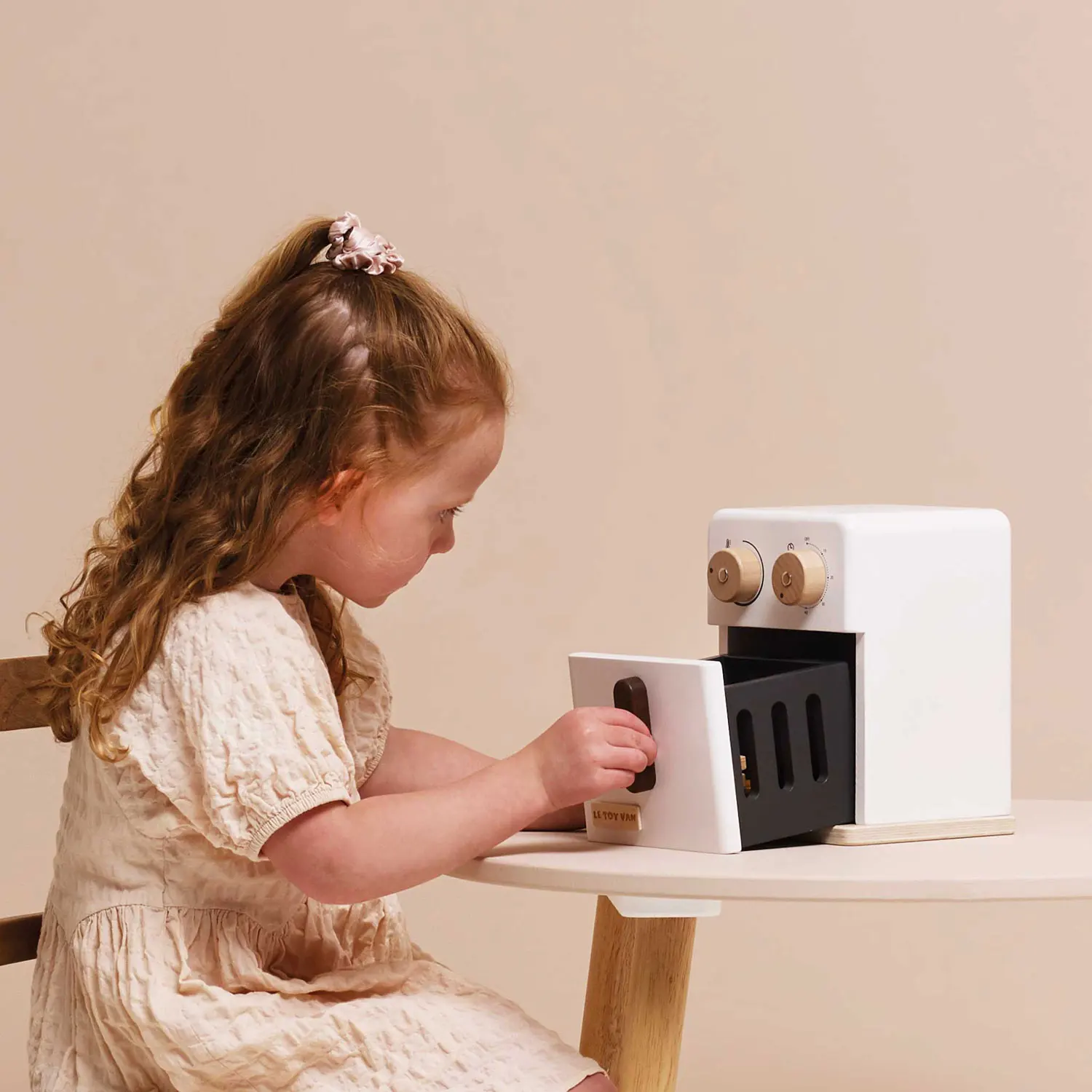 Heißluftfritteuse & Spielzeuglebensmittel / Air Fryer & Playfood