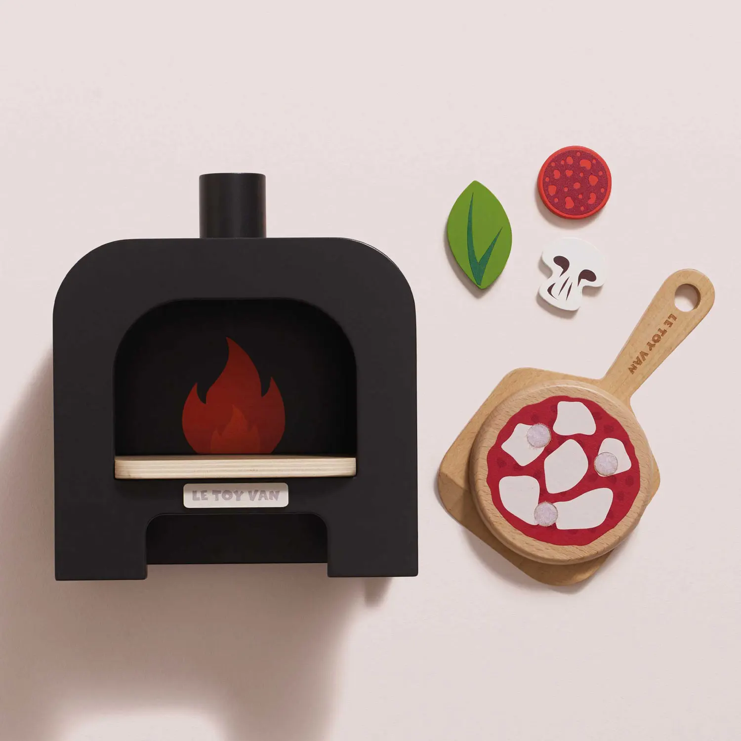 Pizzaofen aus Holz / Wooden Pizza Oven