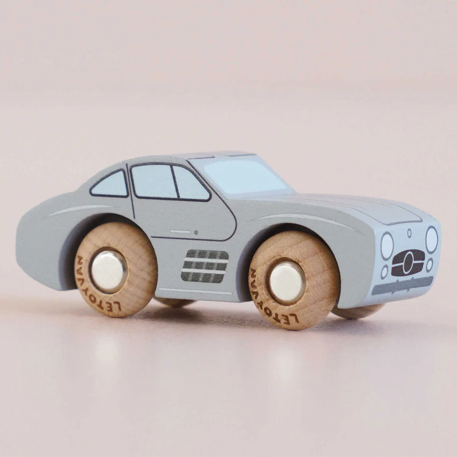 GT85 Mavis-Le Toy Van (LTV)