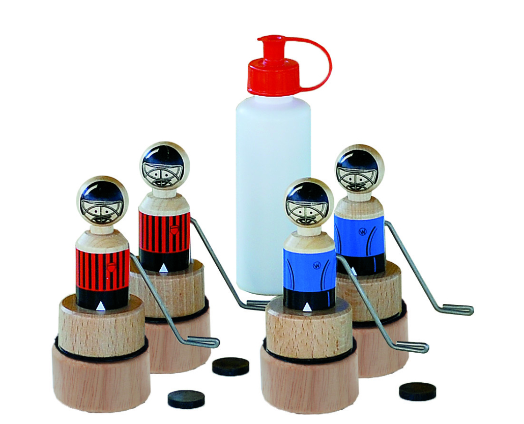 WeyKick Eishockey-Set 991 - 4 Eishockeyspieler, 4 Pucks, 1 Flakon Puder-WeyKick