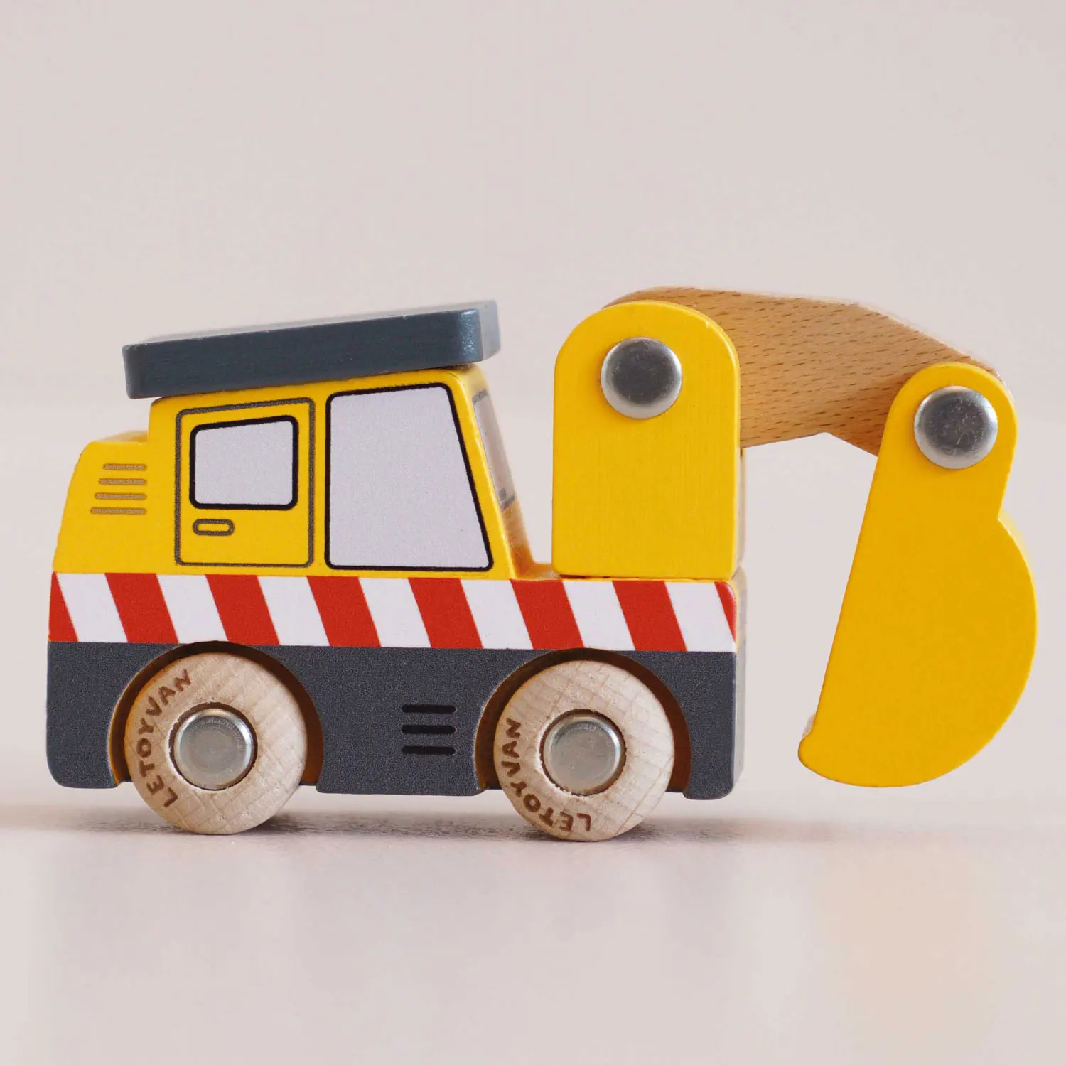 GT210 Eddie-Le Toy Van (LTV)