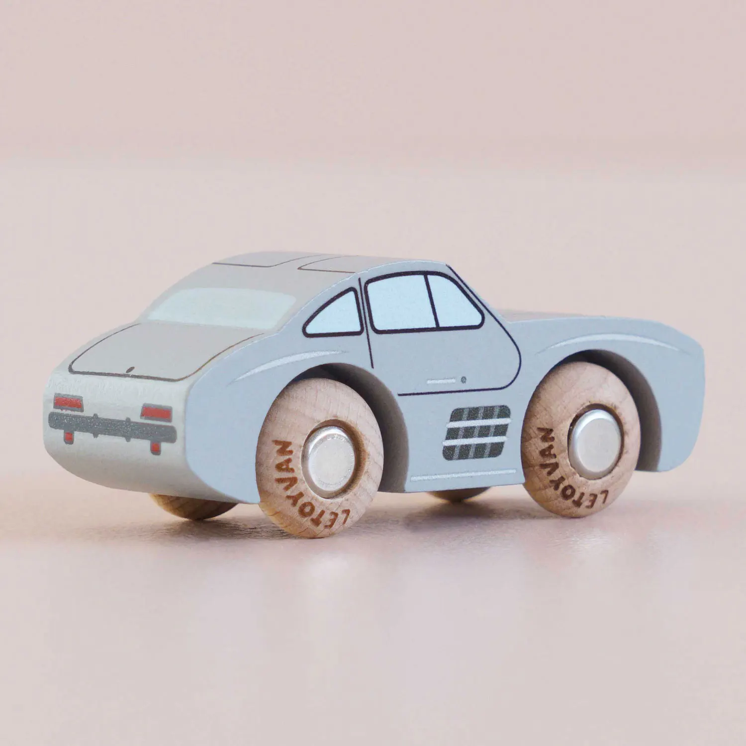 GT85 Mavis-Le Toy Van (LTV)