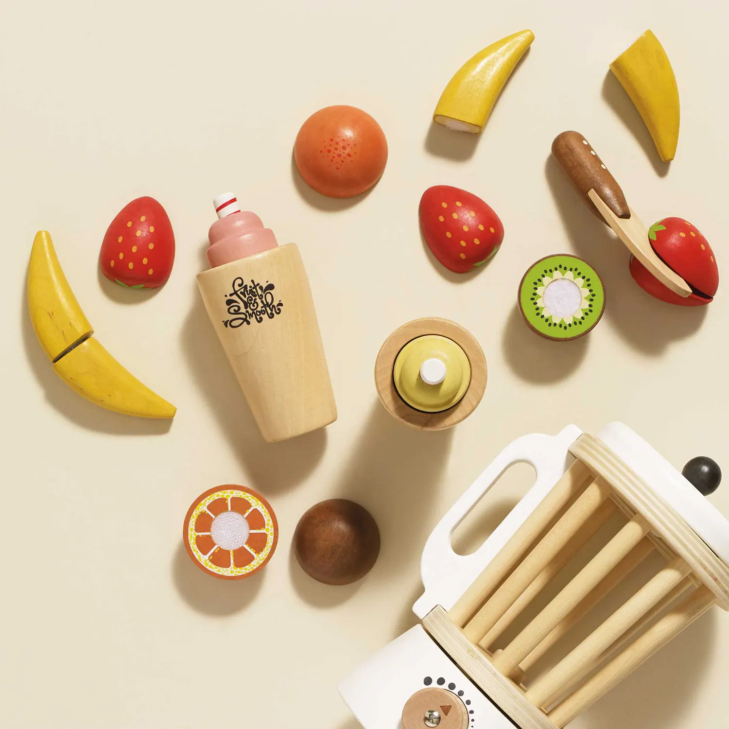 Fruit & Smoothie Blender Set (New Look)-Le Toy Van (LTV)