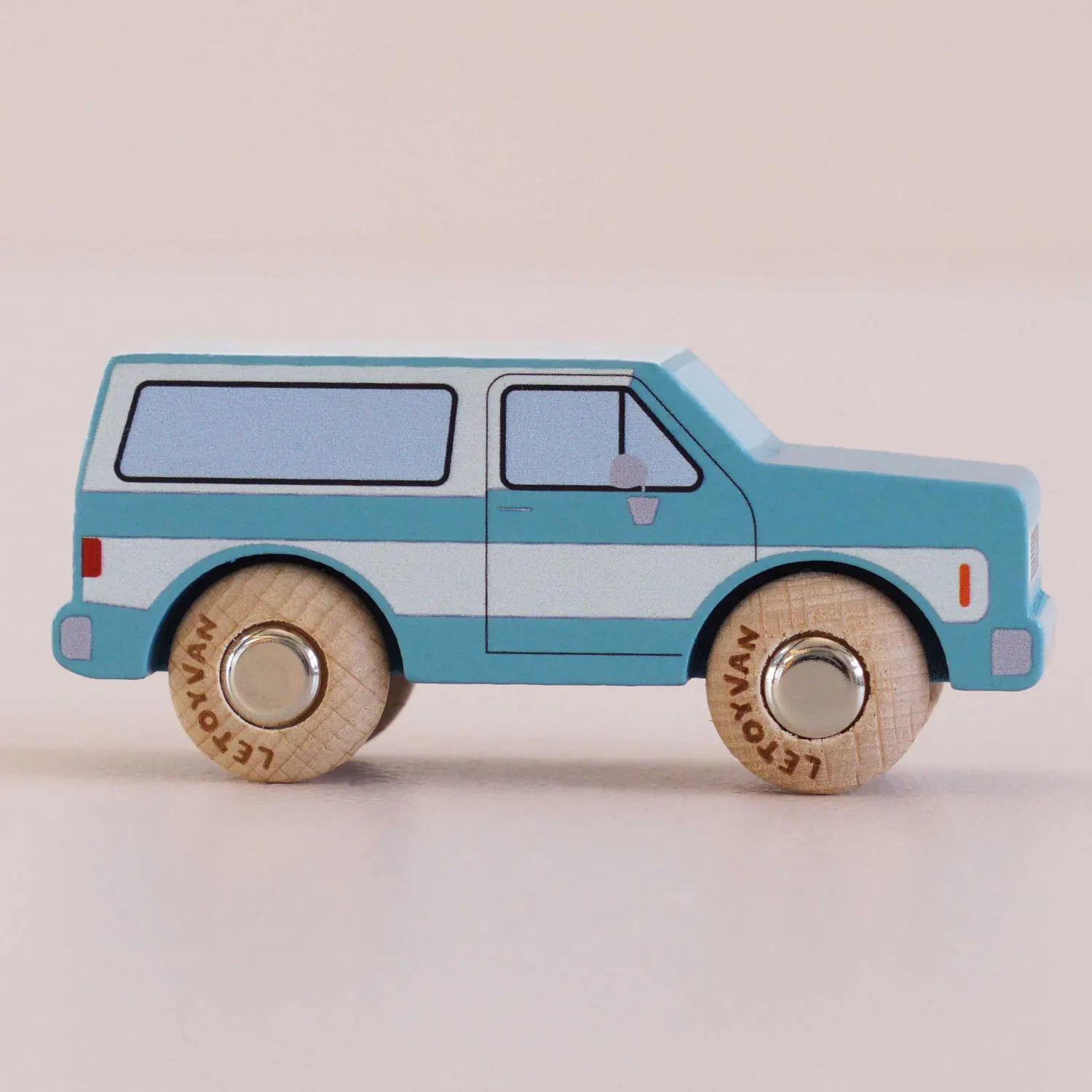 GT170 Chuck-Le Toy Van (LTV)