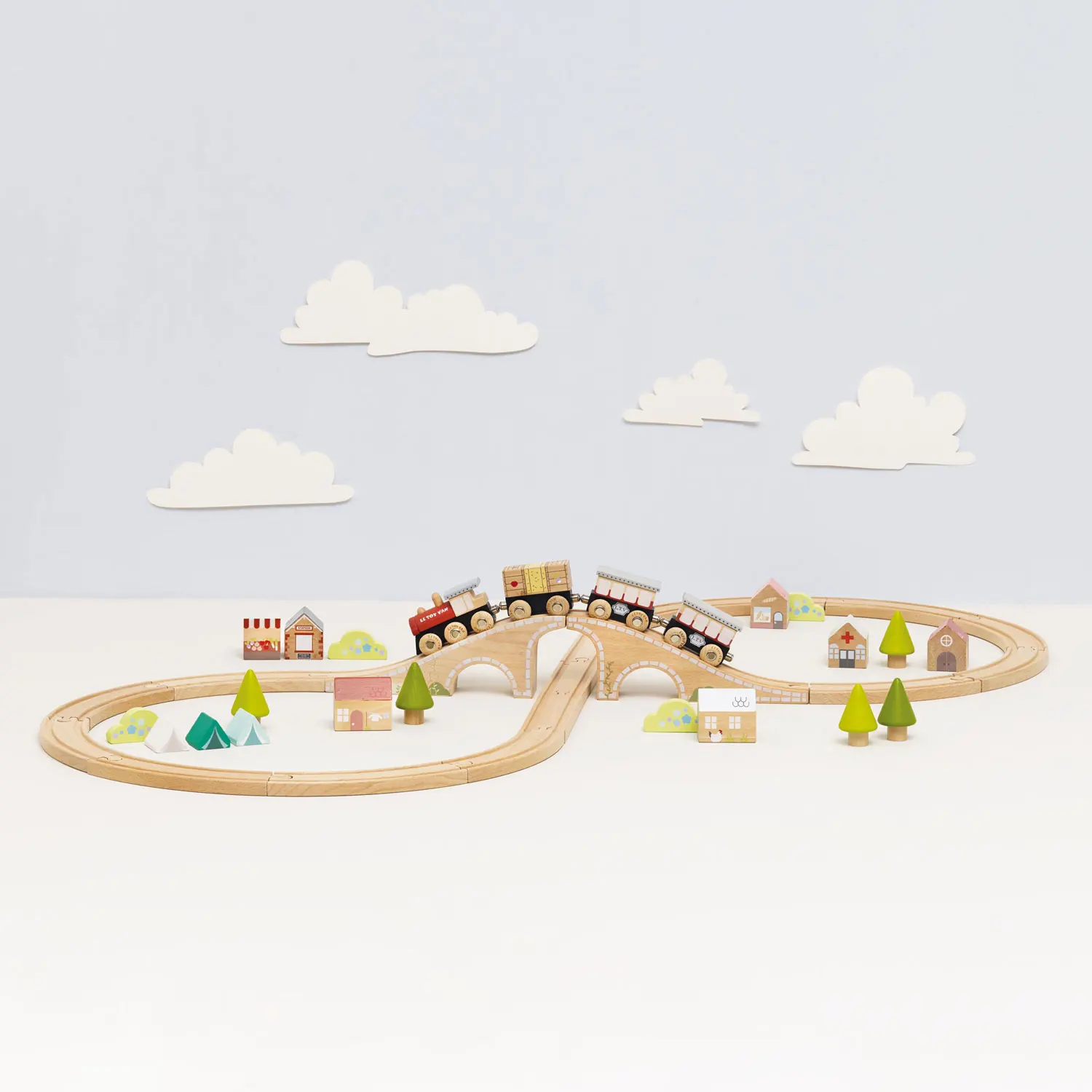 Eisenbahn Set liegende 8 TV702 / Train Set  Figure of 8-Le Toy Van (LTV)