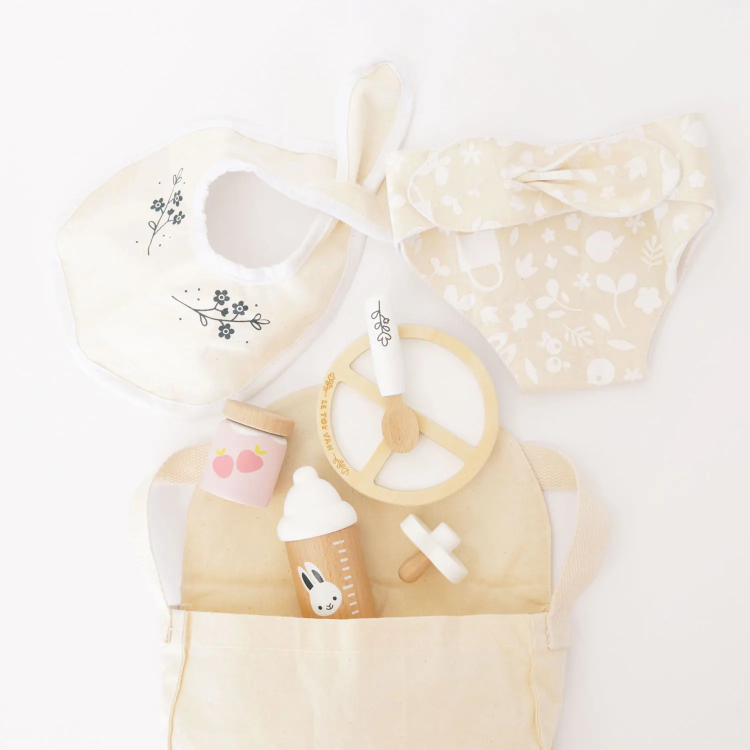 Baby Wickel- und Pflegeset / Dolls Nursing Kit and Bag-Le Toy Van (LTV)