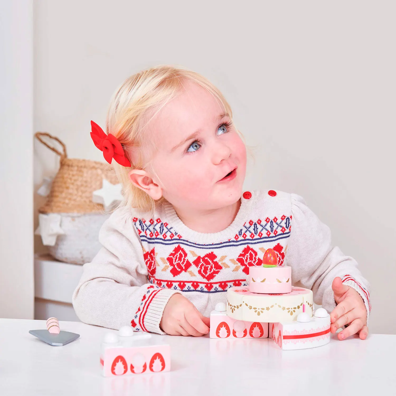 Hochzeitstorte mit Erdbeeren / Sliceable Wedding Cake-Le Toy Van (LTV)