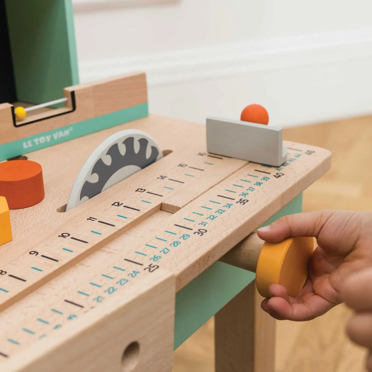 Alex Werkbank / Alex’s Toy Work Bench-Le Toy Van (LTV)