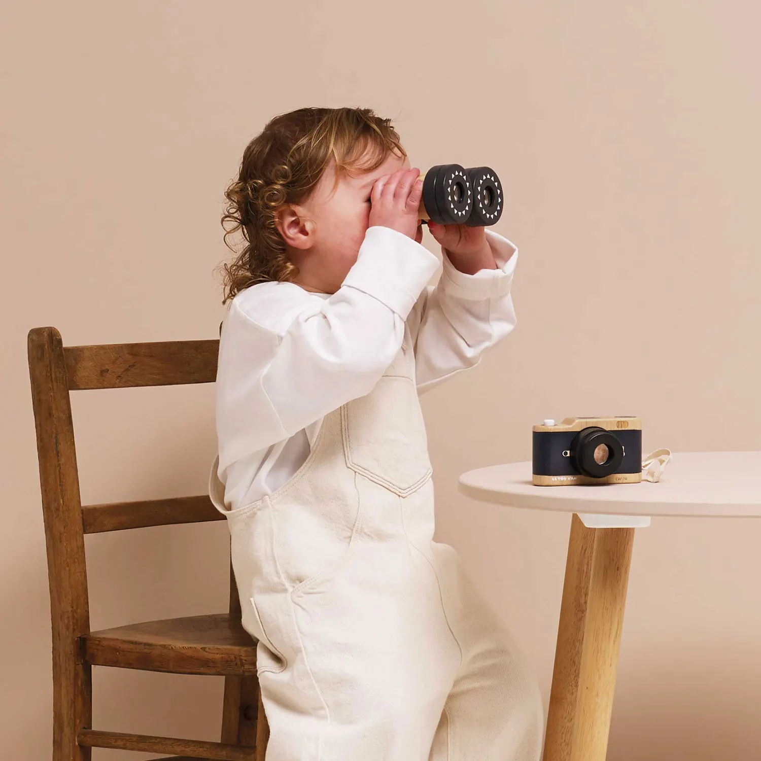 Retro Binoculars / Fernglas