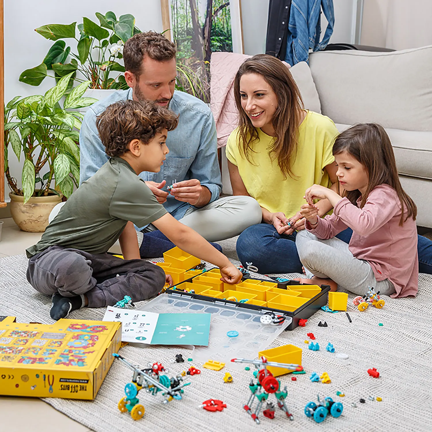 Family Makers Kit, more than 1000 parts-TheOffbits