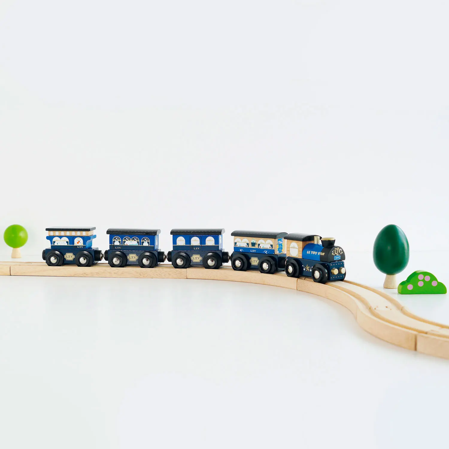 Blauer Zug mit Waggons / Twilight Train & Carriages (Blue)-Le Toy Van (LTV)