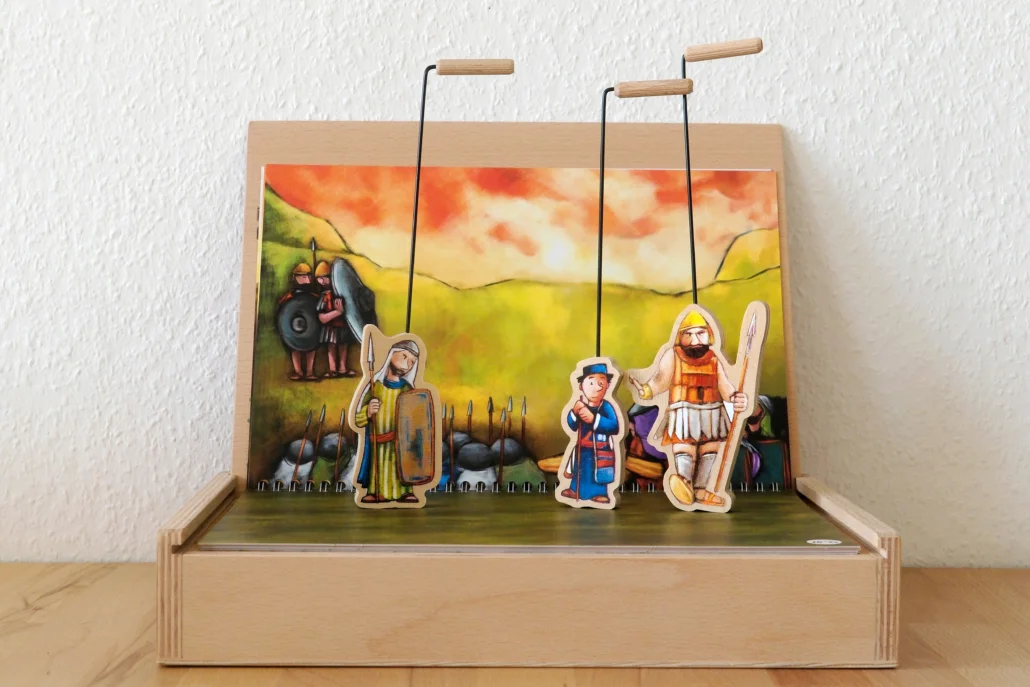 Ergänzungsset David und Goliat 259 - Buch, 12 Bühnenbilder, 8 Figuren aus Holz-WeyKick