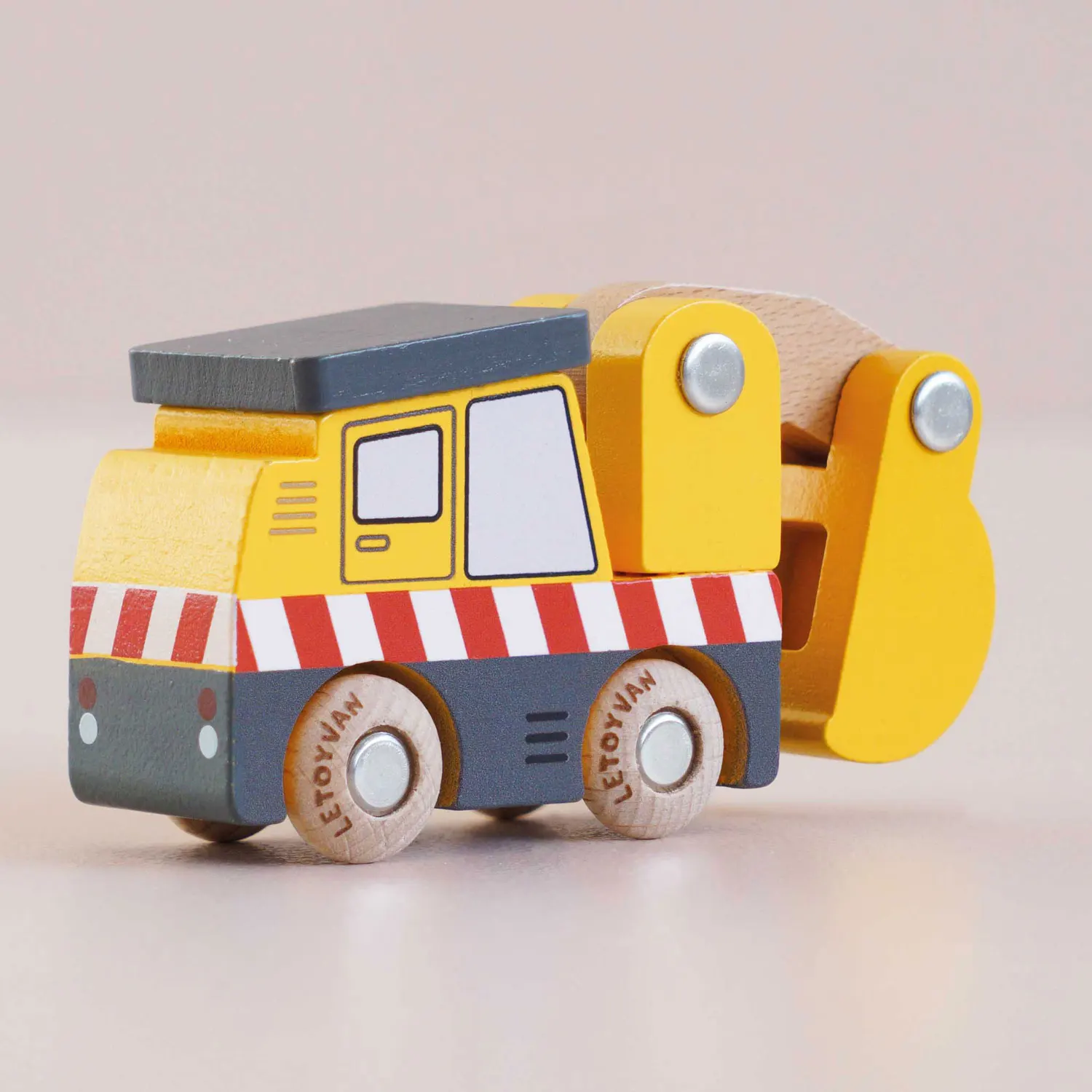 GT210 Eddie-Le Toy Van (LTV)