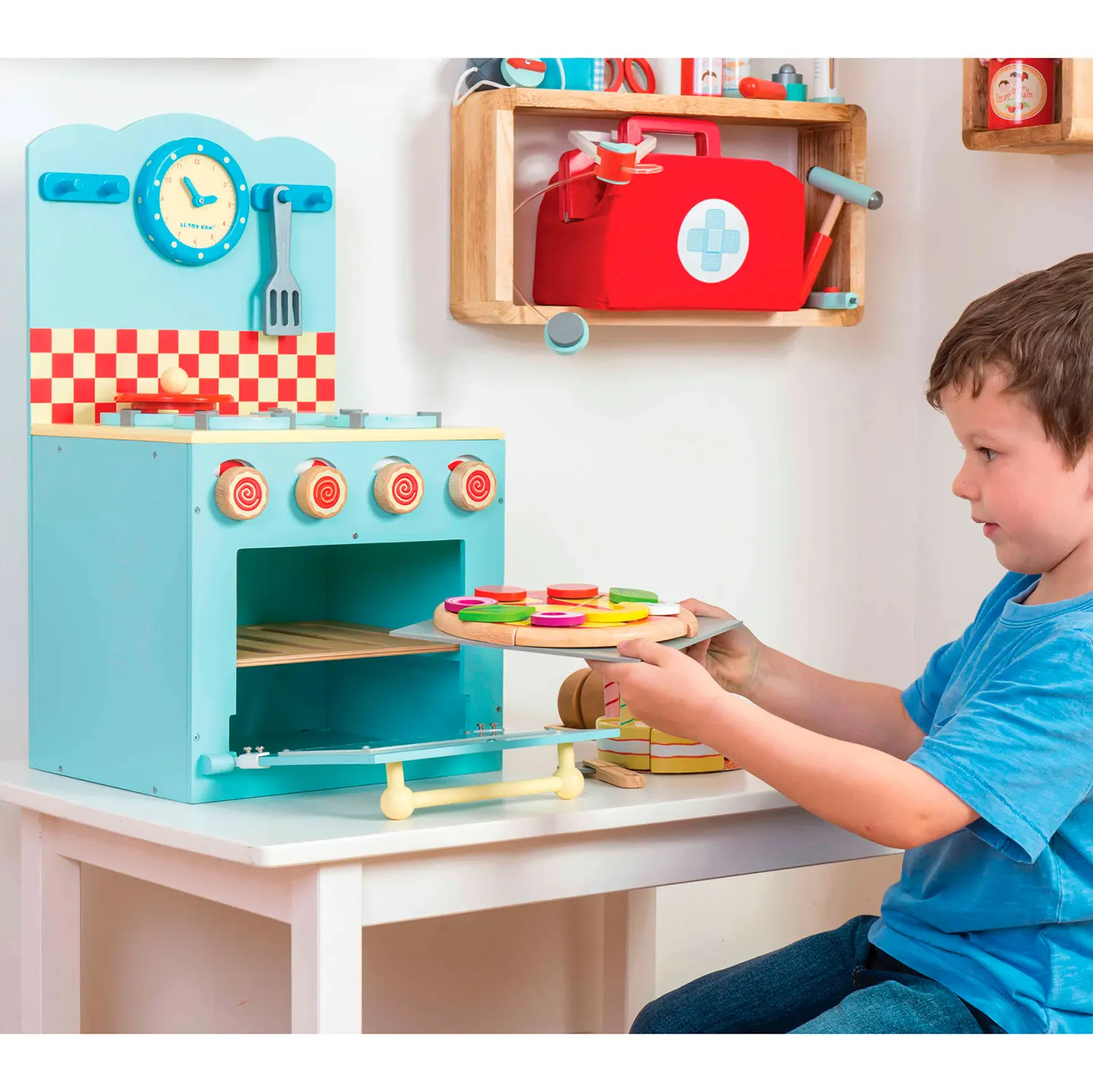 Pizza & Belag  mit Schneiderad / Pizza & Toppings with Slice Cutter-Le Toy Van (LTV)