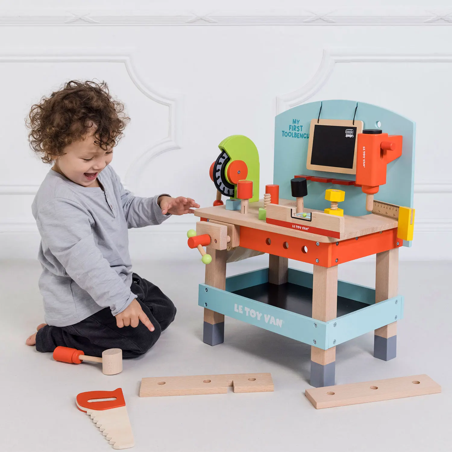 Meine erste Werkzeugbank / Wooden Tool Bench-Le Toy Van (LTV)