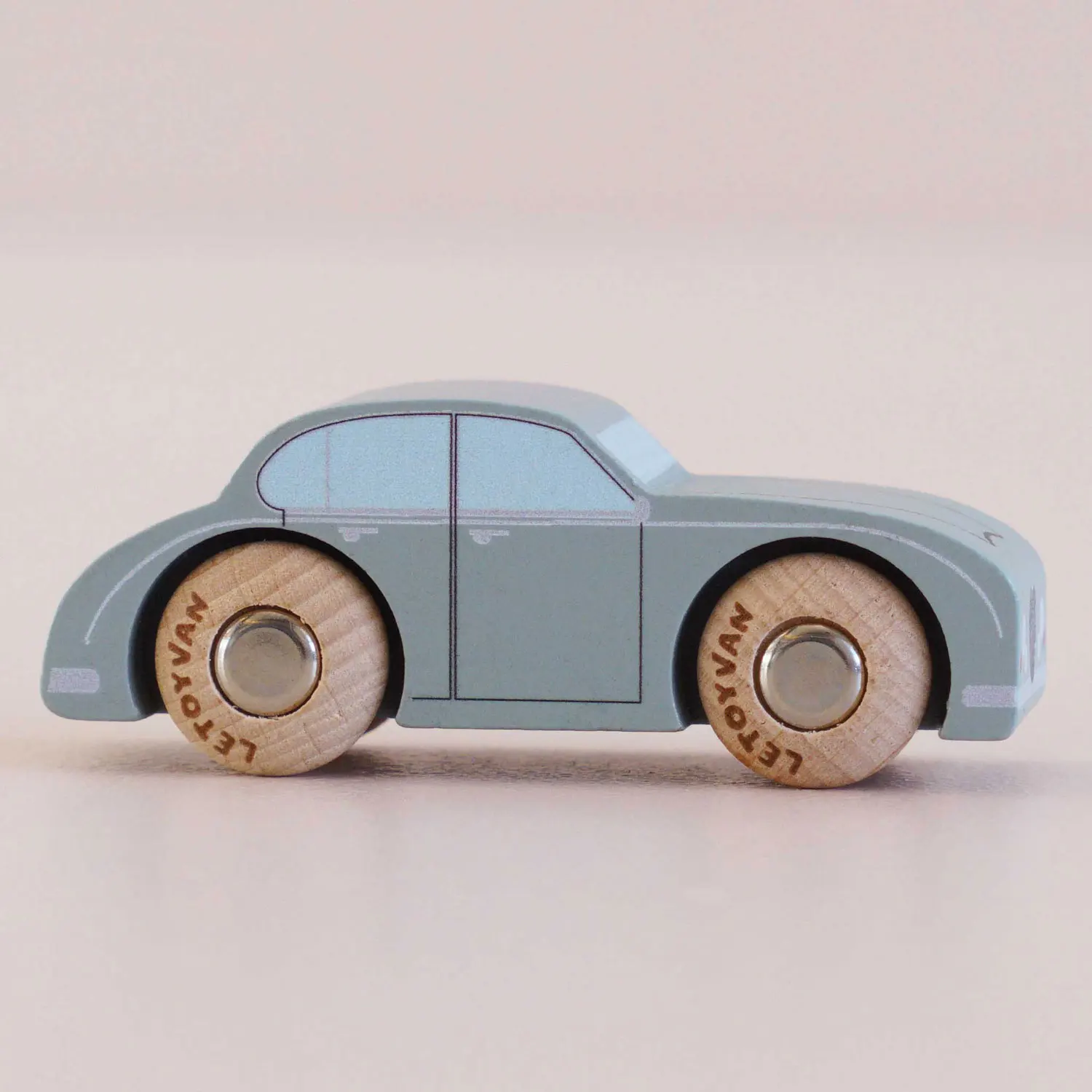 GT70 Jack-Le Toy Van (LTV)